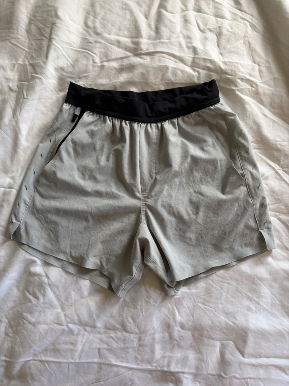 Ten Thousand 5” Interval Short Grey